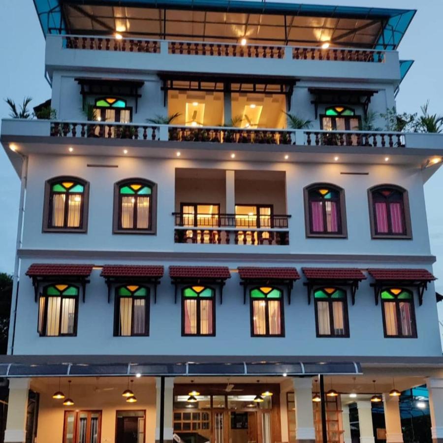 Meghdoot River Resort Коччи Экстерьер фото